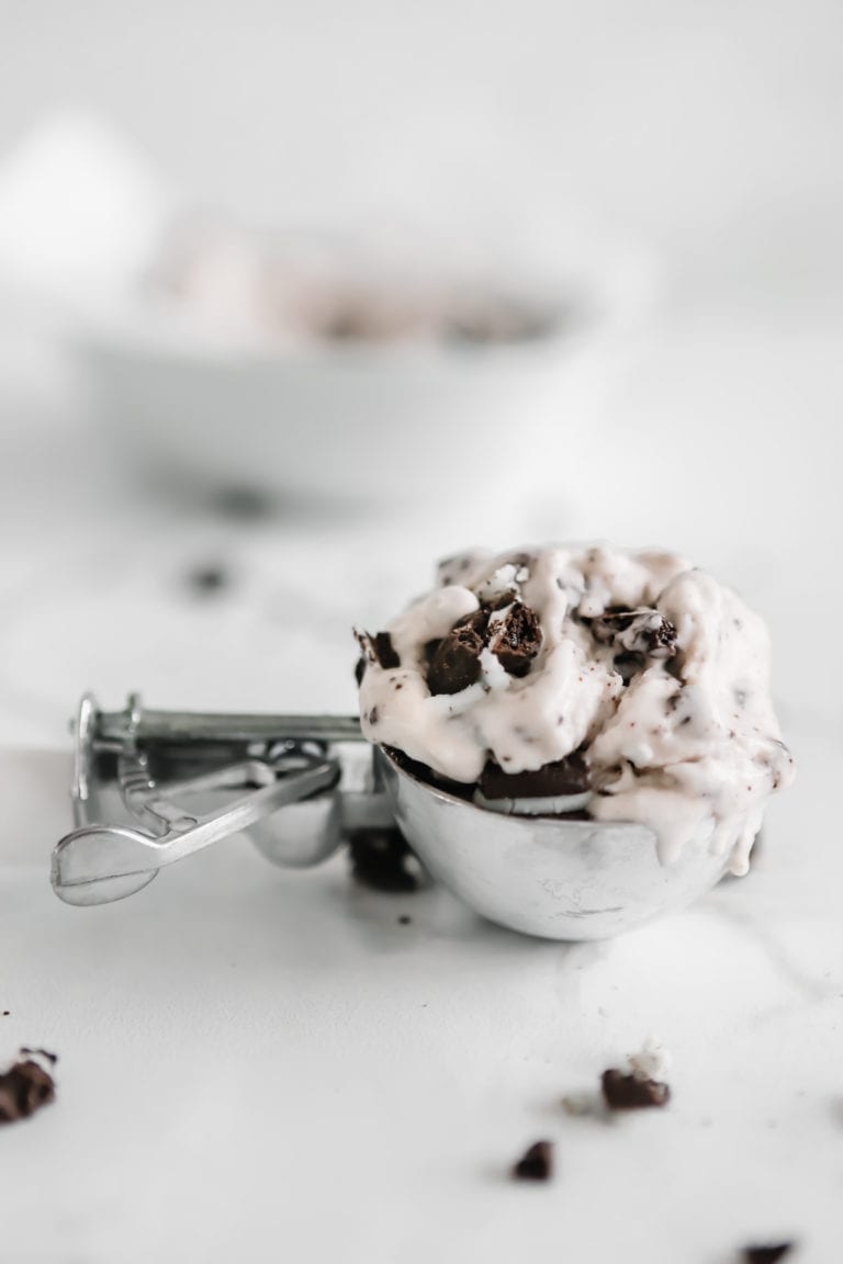 Vegan 4 Ingredient Cookies And Cream Ice Cream Recipe