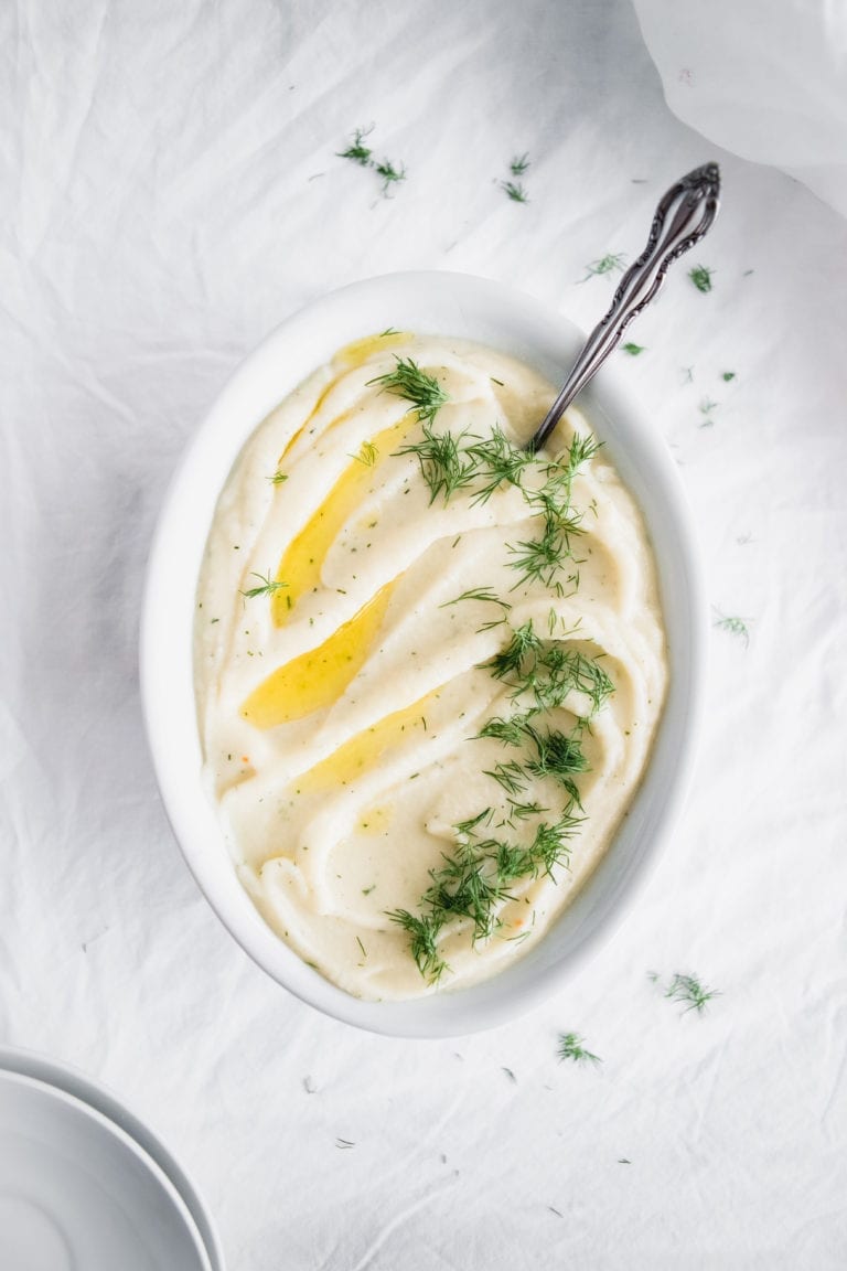 Vegan Roasted Garlic Mashed Cauliflower