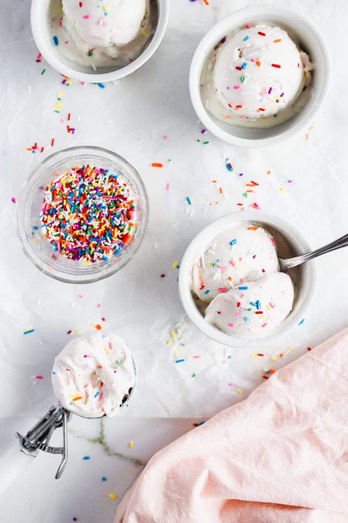 Vegan Birthday Cake Ice cream – Basics with Bails