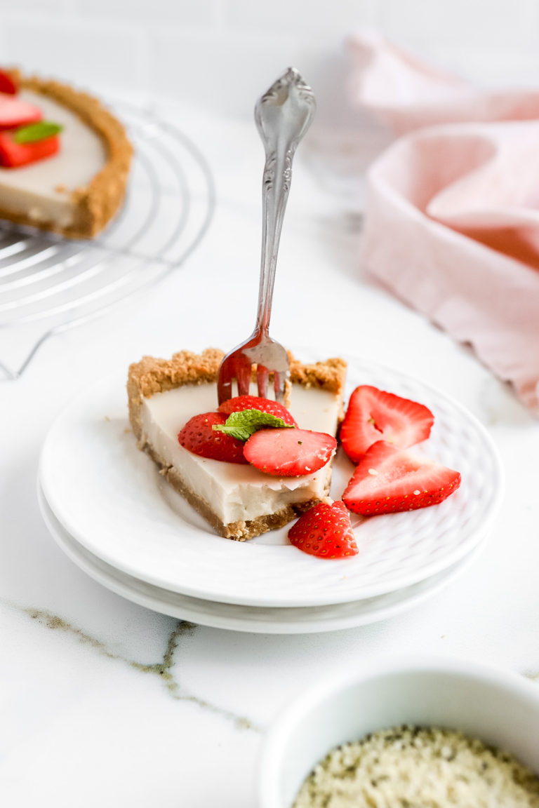 Vegan Strawberry Cream Pie Recipe (Gluten Free)