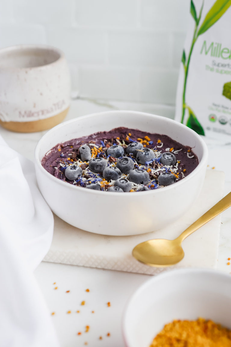 Creamy Blueberry Cauliflower Smoothie Bowl Recipe