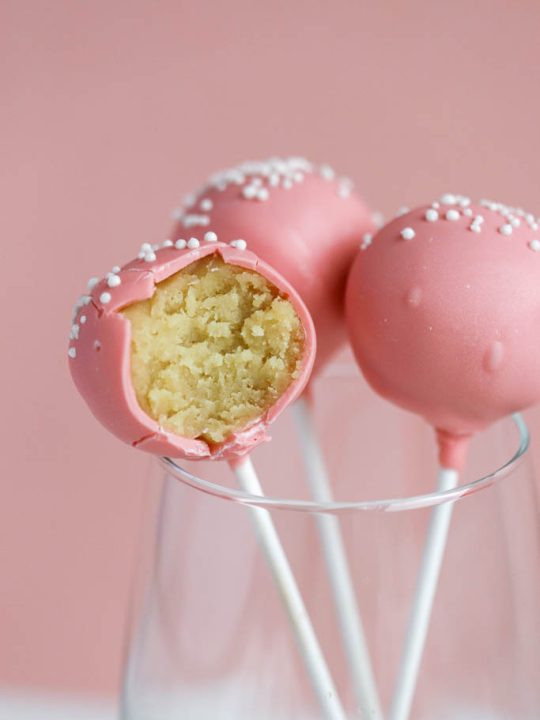 15 Fun Cake Pop Ideas for Your Wedding Dessert Table