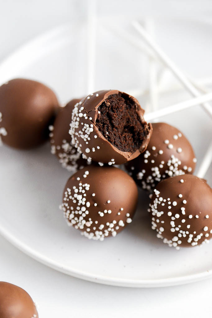 Red White and Blue Cake Balls - To Simply Inspire