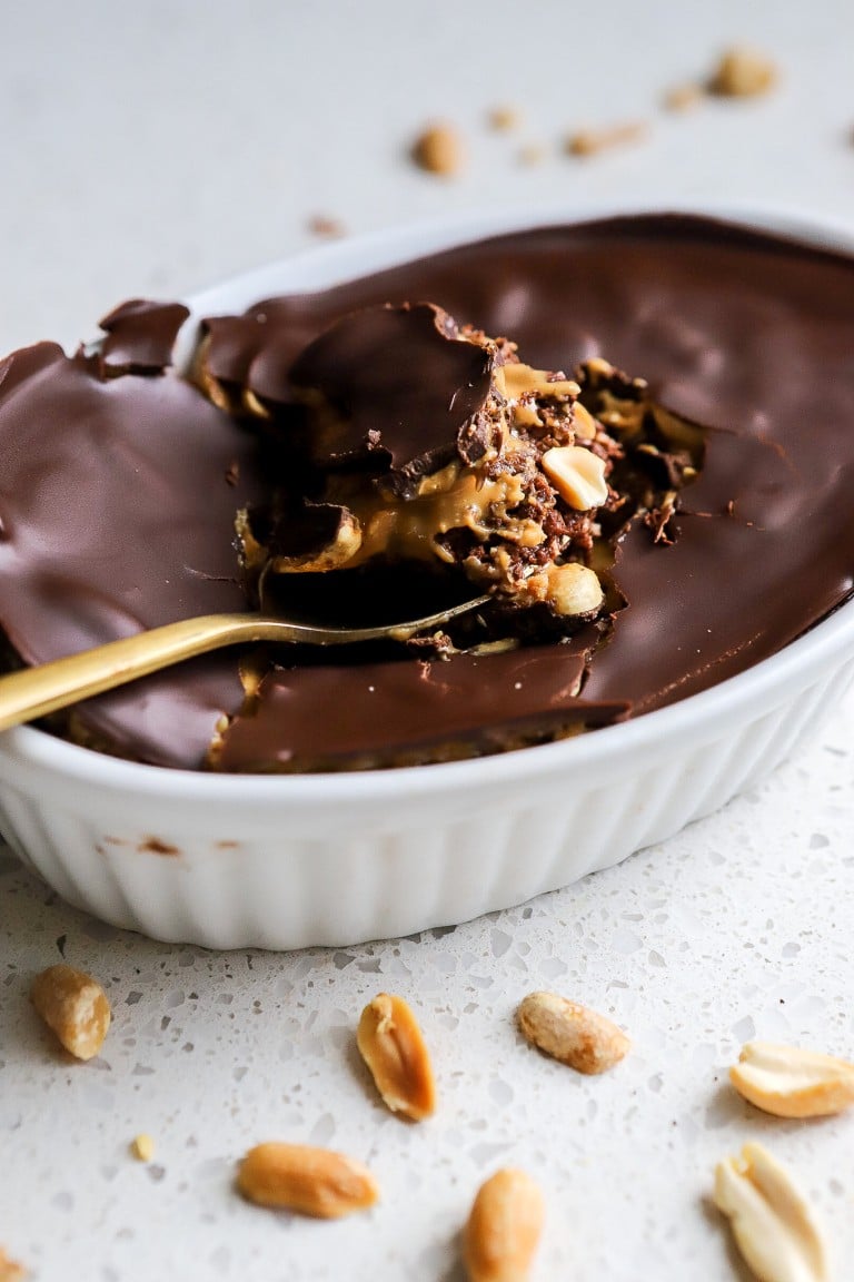 close up shot of creamy overnight oats recipe with peanuts and peanut butter