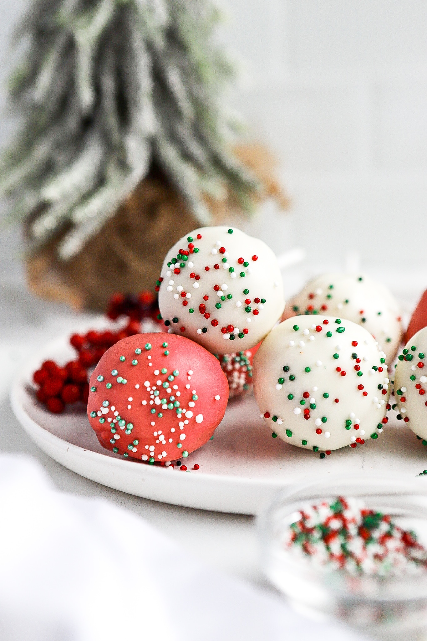 Easy Christmas Cake Pops Recipe (For The Holidays) - Basics with Bails