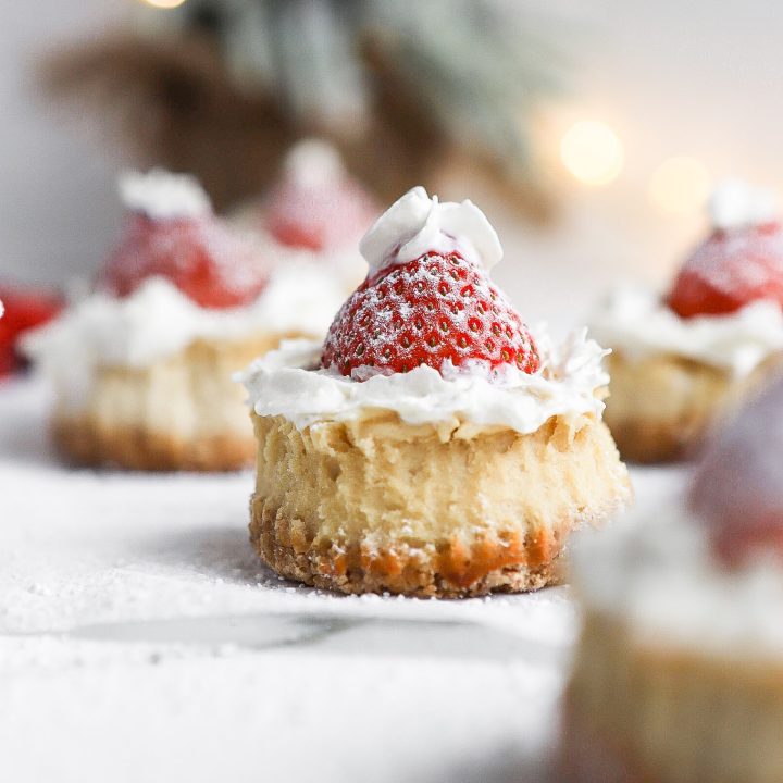 Mini Santa Hat Cheesecakes – Baked by Rachel