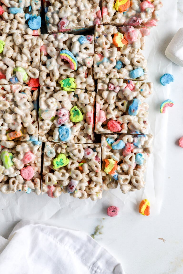 close up tip down view of st Patricks day Rice Krispie squares